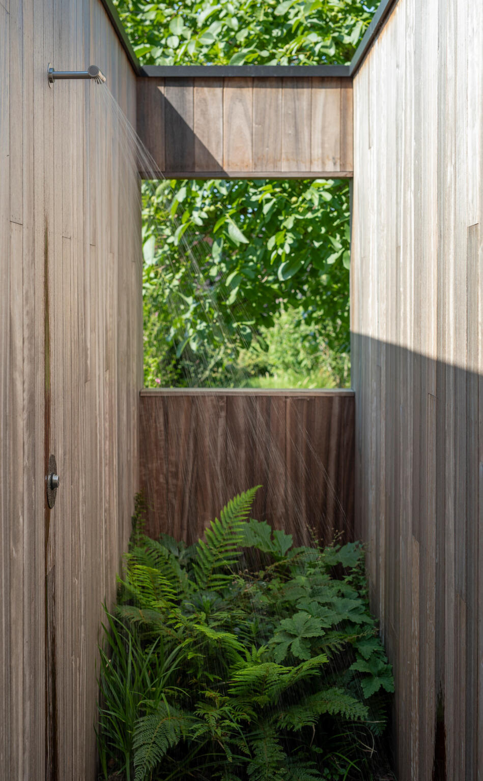 Greenarchitects stefaan willems tuinarchitect ontwerp bijgebouw technieken padoek buitendouche 2