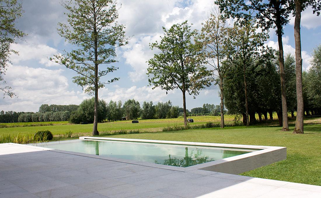 160-landschappelijk-infinity-zwemvijver-moestuin-keramische-tegels-tuin-architect-gemaaid-52.jpg